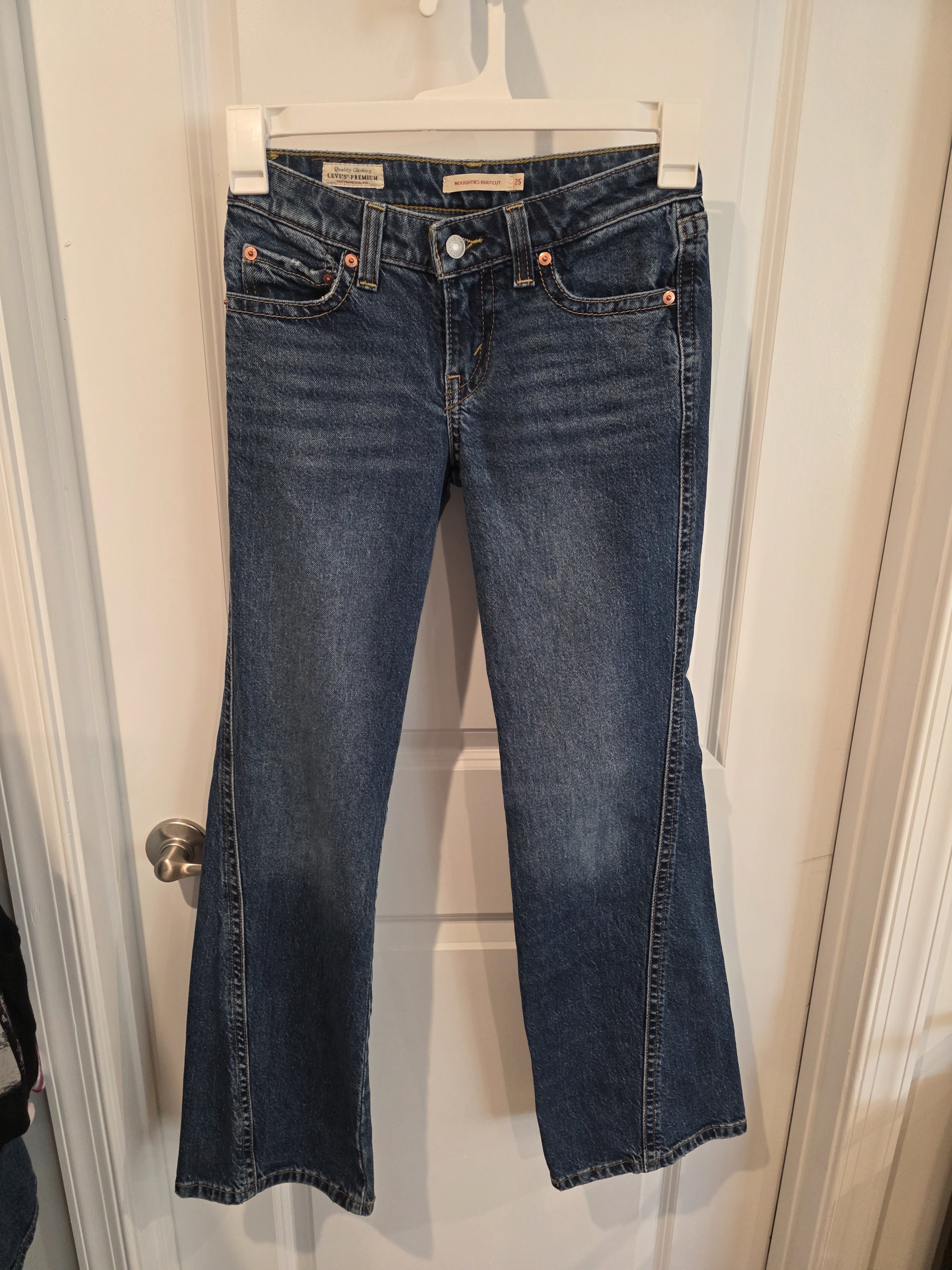Levis Womens Lowrise Bootcut Jeans